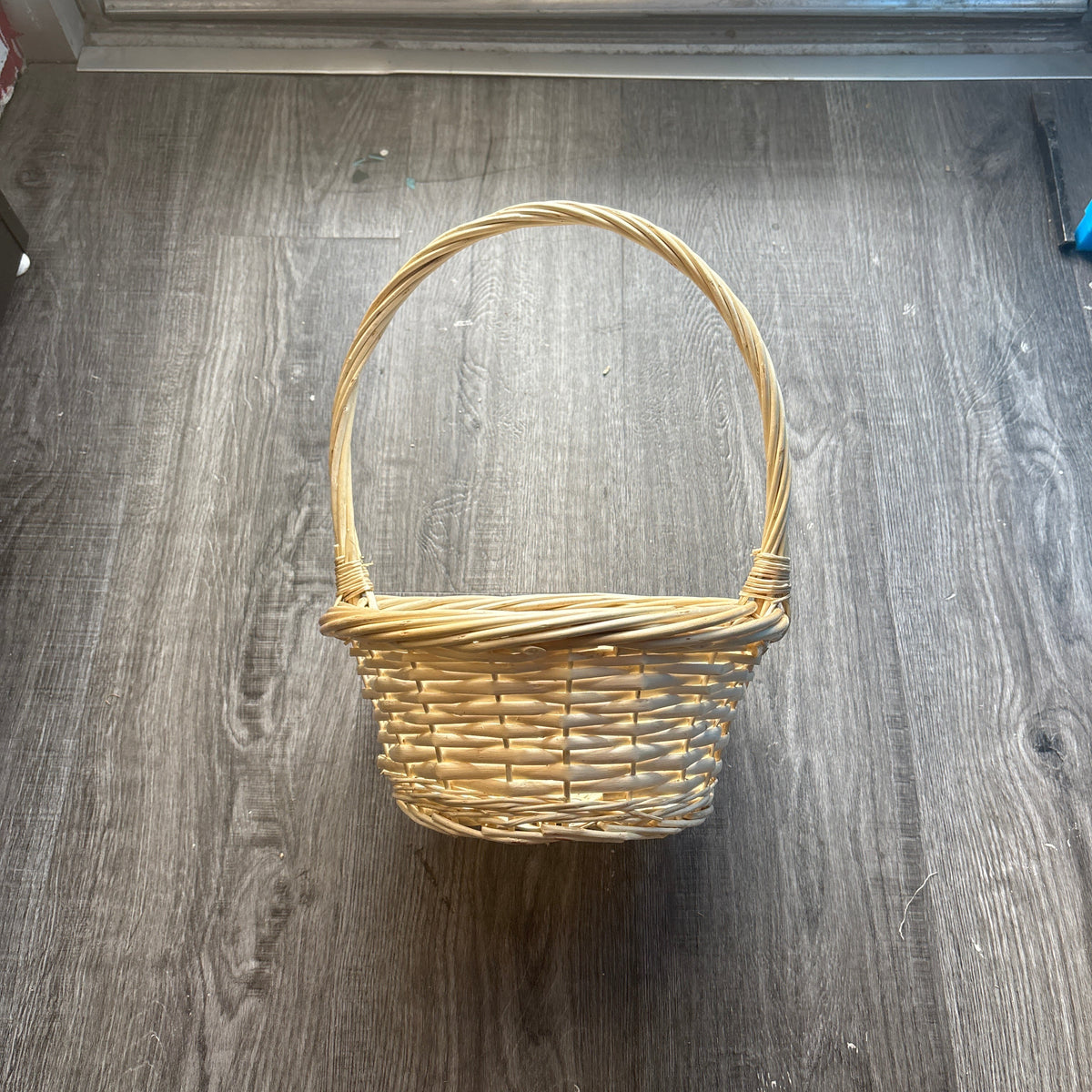 Basket with Handle A10065