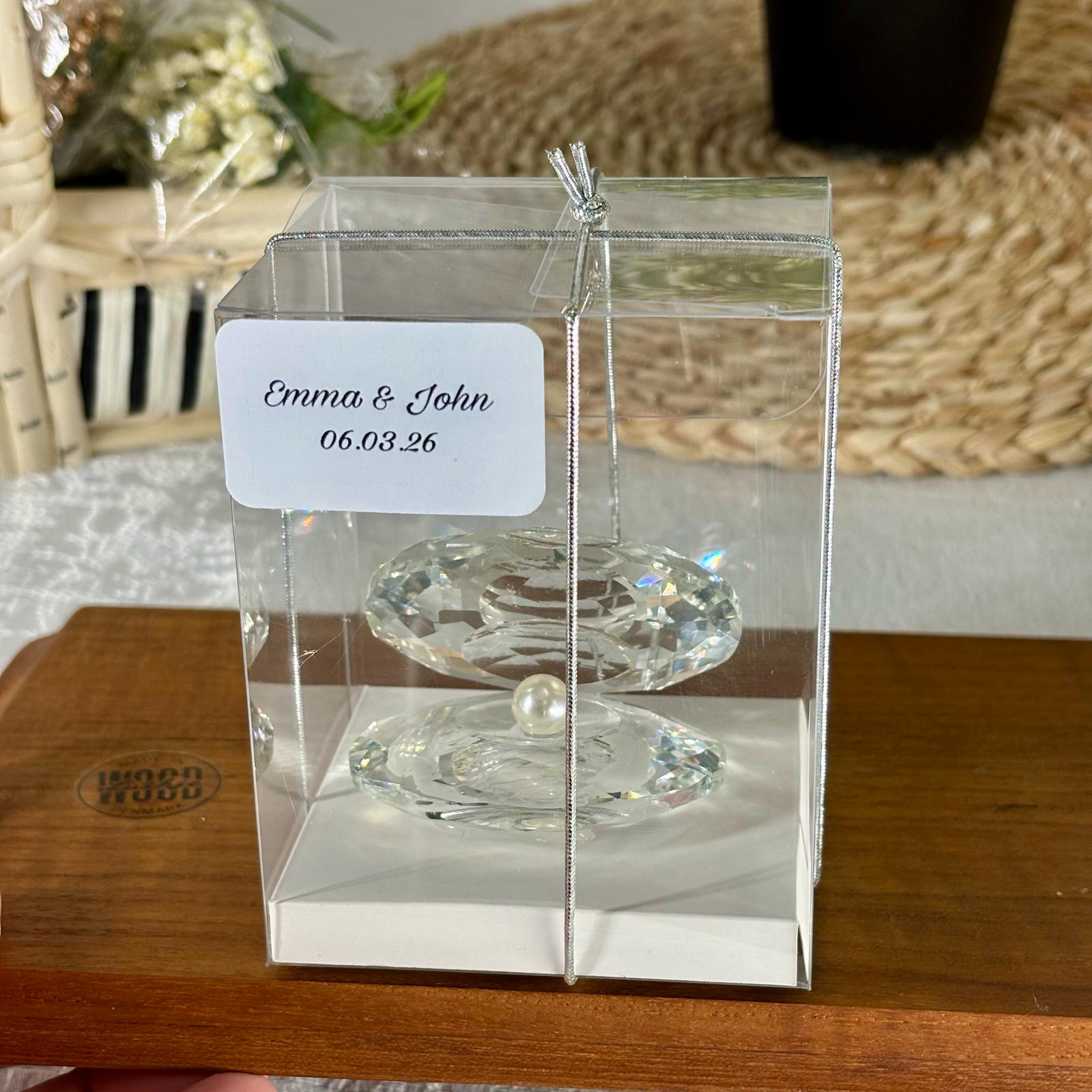 Crystal Clam Shell With Pearl