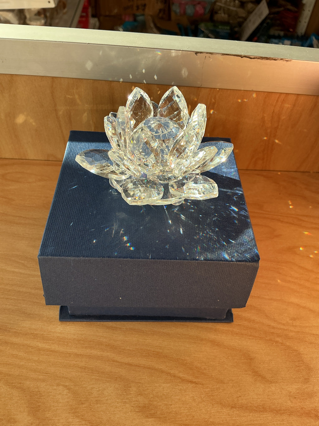 Crystal Lotus Flower Shape F90327
