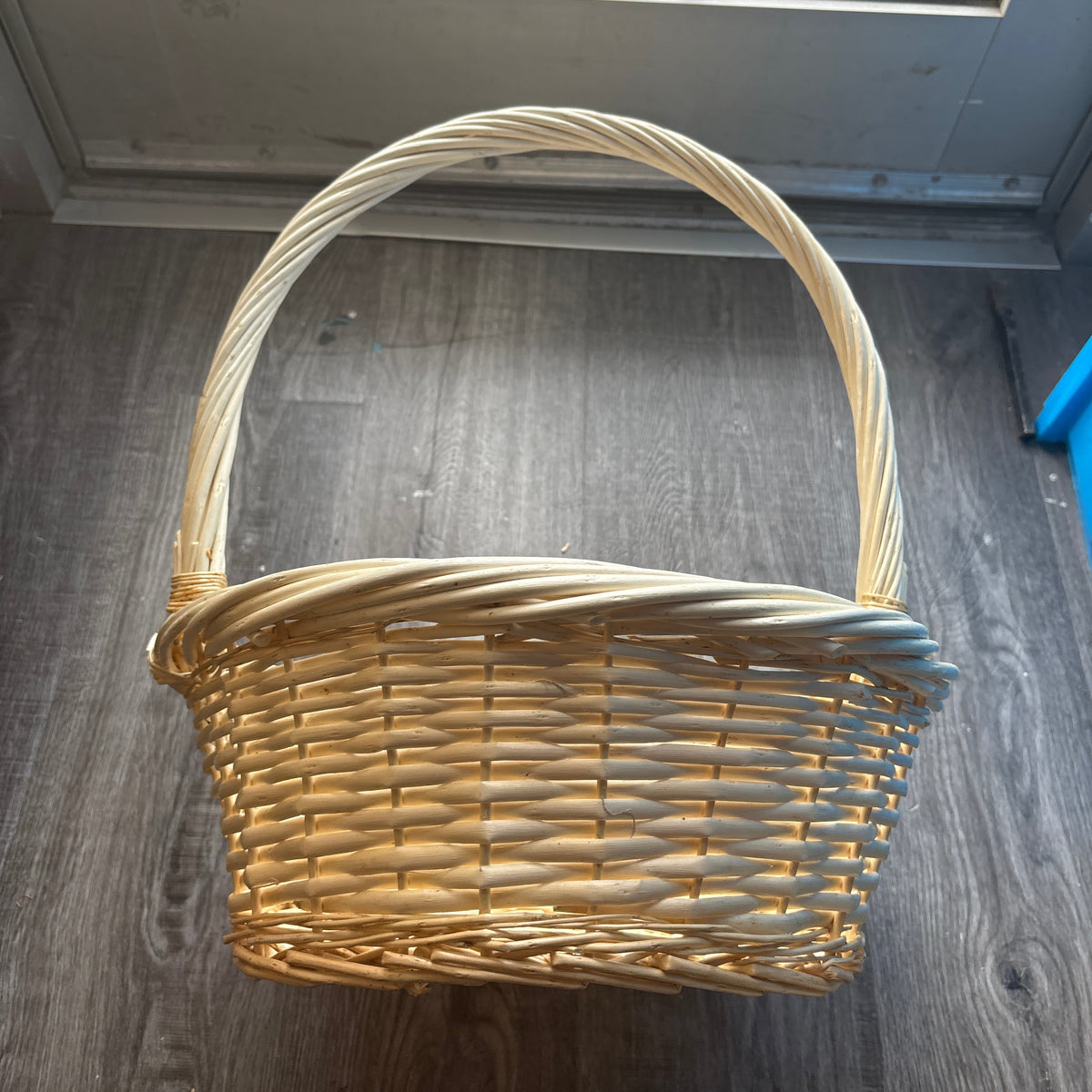 Basket with Handle A10065
