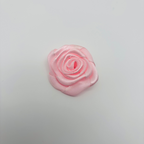 Mini fleur en ruban.