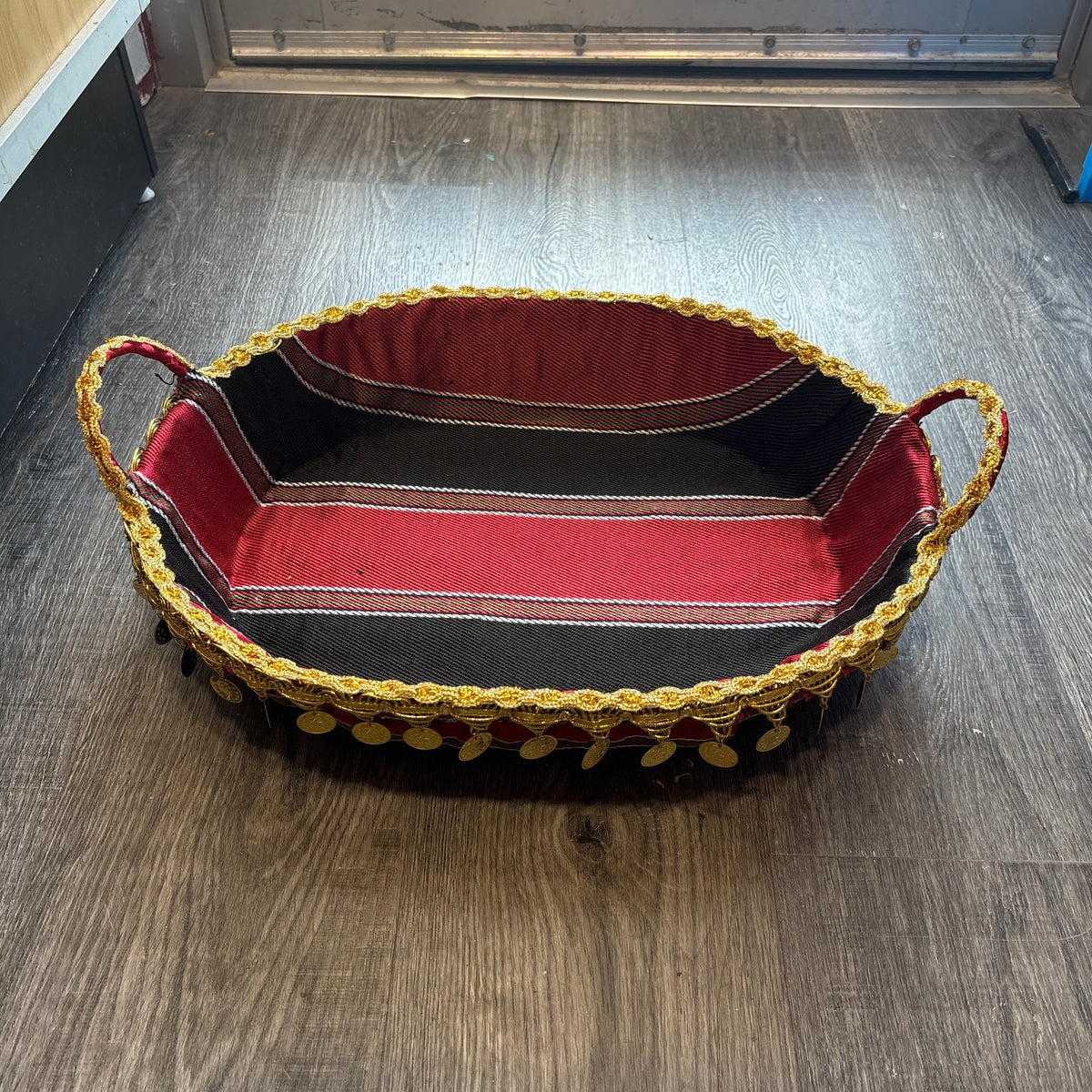 Traditional Basket A10083