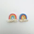 Accessoires pour fête de bébé (macramé arc-en-ciel).