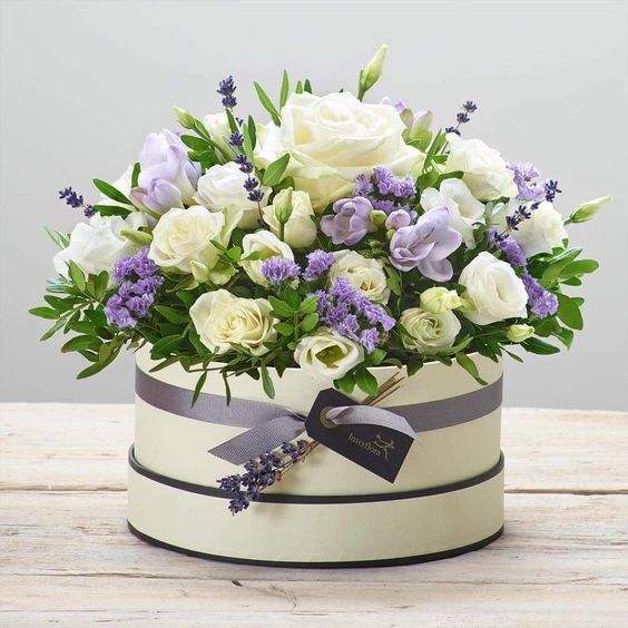 Round shape Flower box  Rose Paper Packaging Gift Boxes